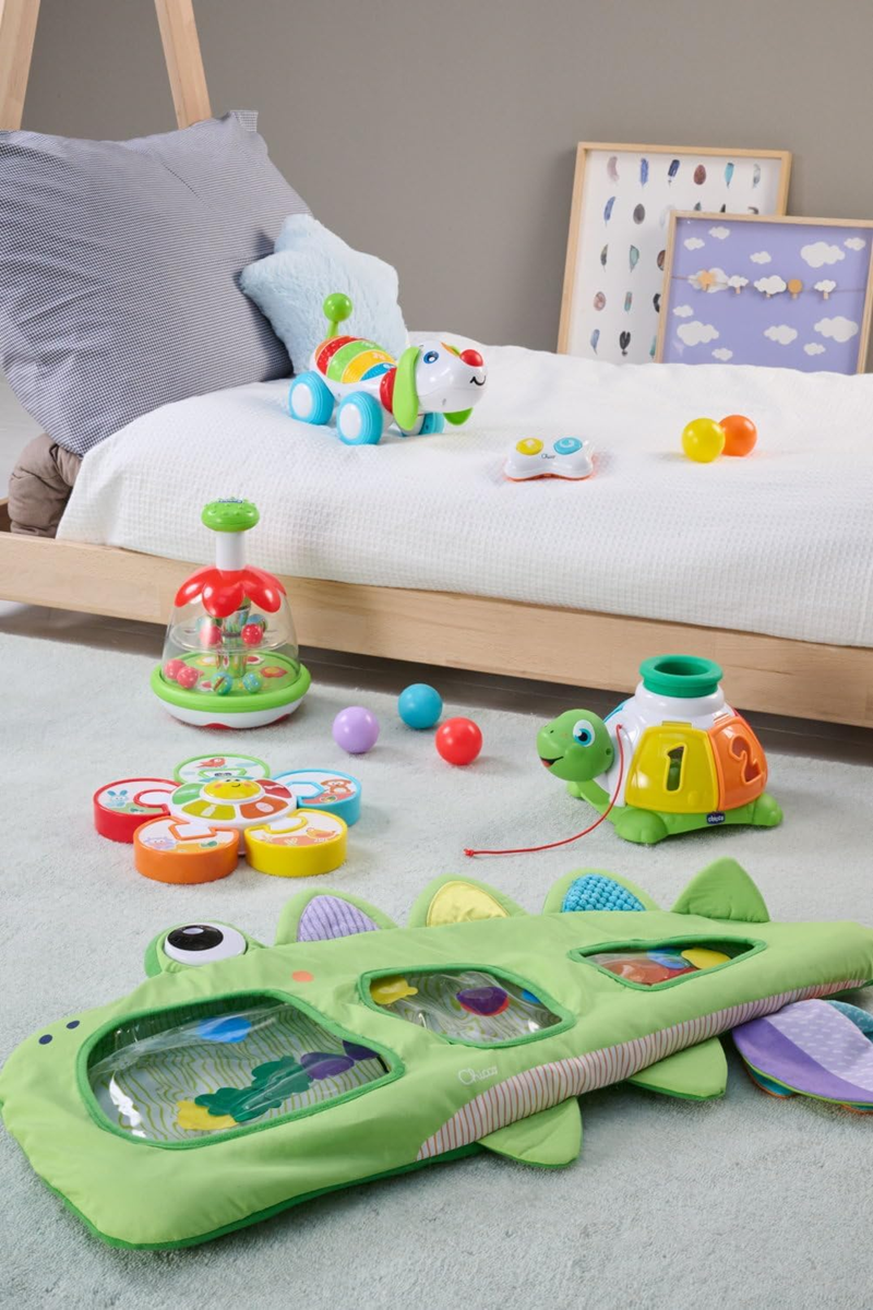 CHICCO Rainbow Spinner pörgettyű rét motívummal 16 22 db cm 6 hónap+