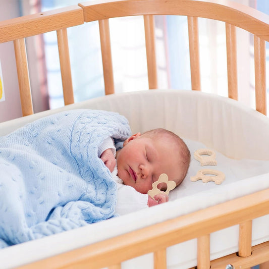 UBERMING drewniany gryzak RYBA 5 x 7,5 cm