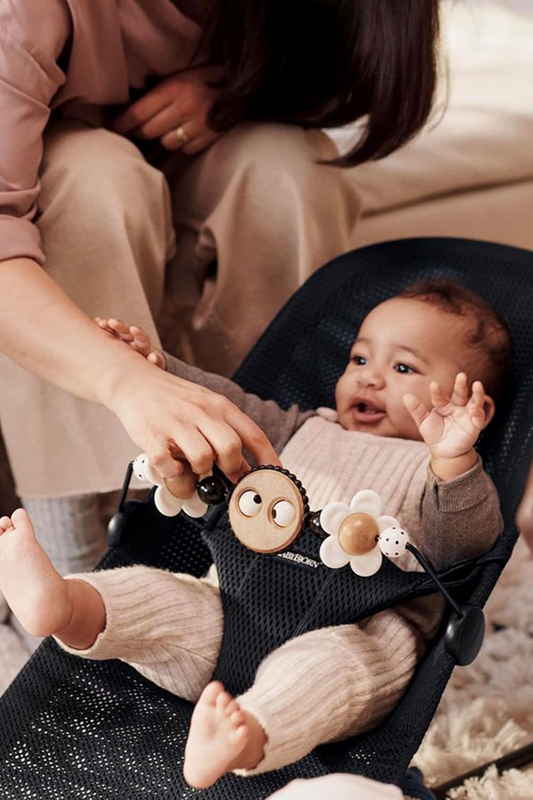 BABYBJORN łuk z zabawkami do leżaczka 31 cm