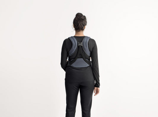 BABYBJORN Move Airy Mesh nosidełko ergonomiczne 3,5-12kg, widok z tyłu na przewiewny panel