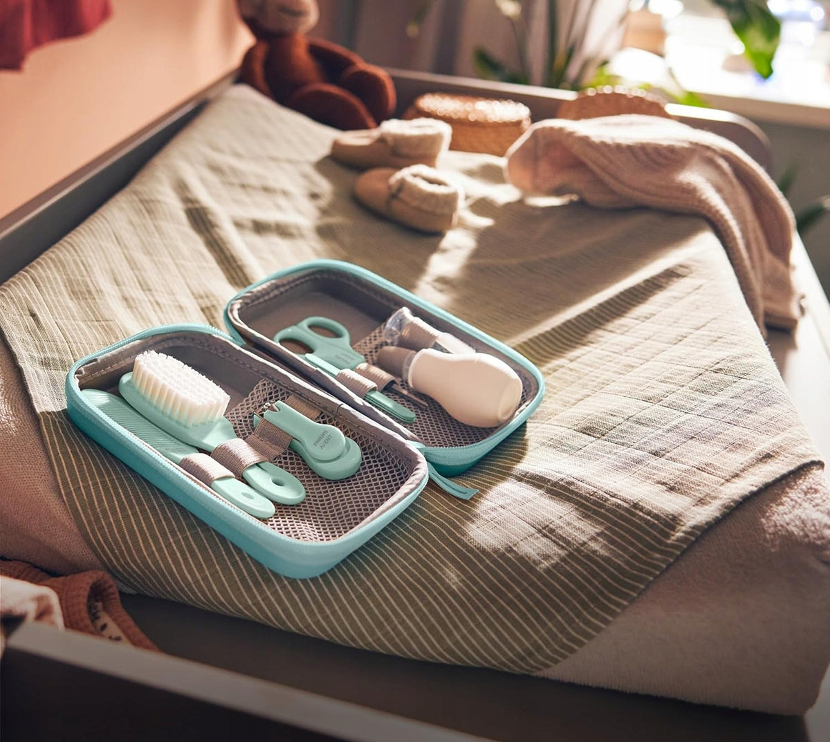 PHILIPS AVENT SCH401/00 súprava na starostlivosť o dieťa 9 dielov + puzdro