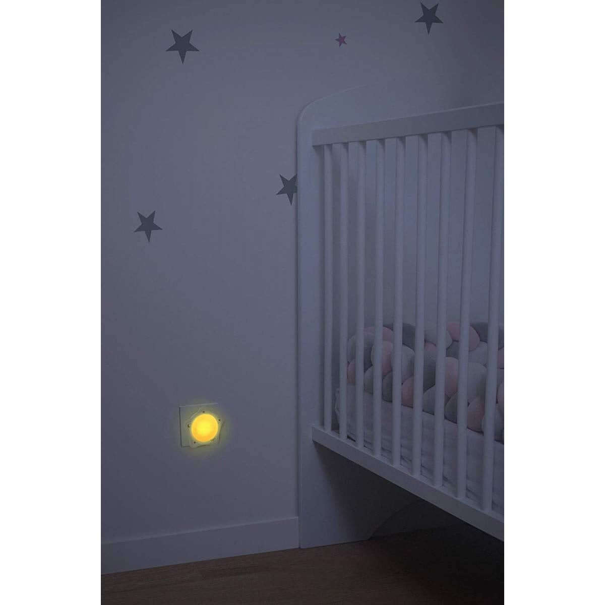 TIGEX automatic LED night light for socket, darkness sensor 9 cm