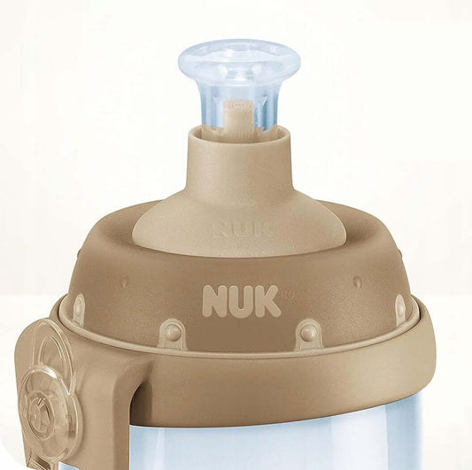 NUK Sports Cup Mickey BUTELKA 24 m+ ustnik push-pull 450 ml – em Mickey pierścień może być w kolorze szarym lub białym wiek…