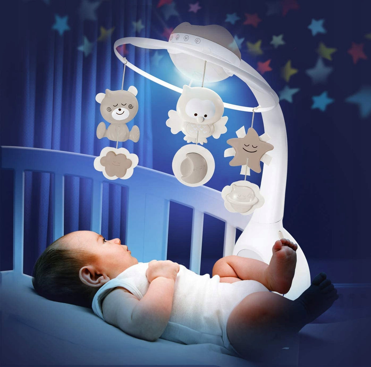 INFANTINO 3-in-1-mobiel met projector voor bedje en nachtkastje
