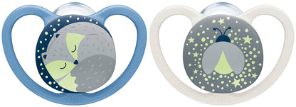 NUK Space Night siliconen fopspenen x2 18-36 maanden + doosje