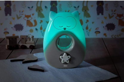 CHICCO Sweet Lights éjszakai lámpa dallamokkal és hangokkal BAGOLY 13,5 18 db cm