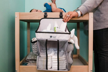 TOMMEE TIPPEE Easi Change składany organizer na stół do przewijania 38 cm