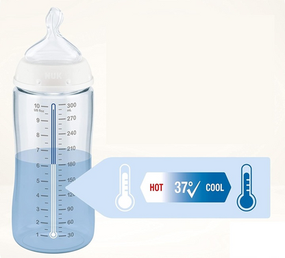 NUK First Choice+ 0–6 hónap CUMISÜVEG 300 ml hőmérsékletjelzővel