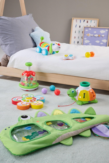 CHICCO Rainbow Spinner pörgettyű rét motívummal 16 22 db cm 6 hónap+