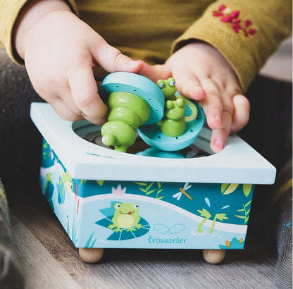TROUSSELIER houten magnetische speeldoos KIKKERS