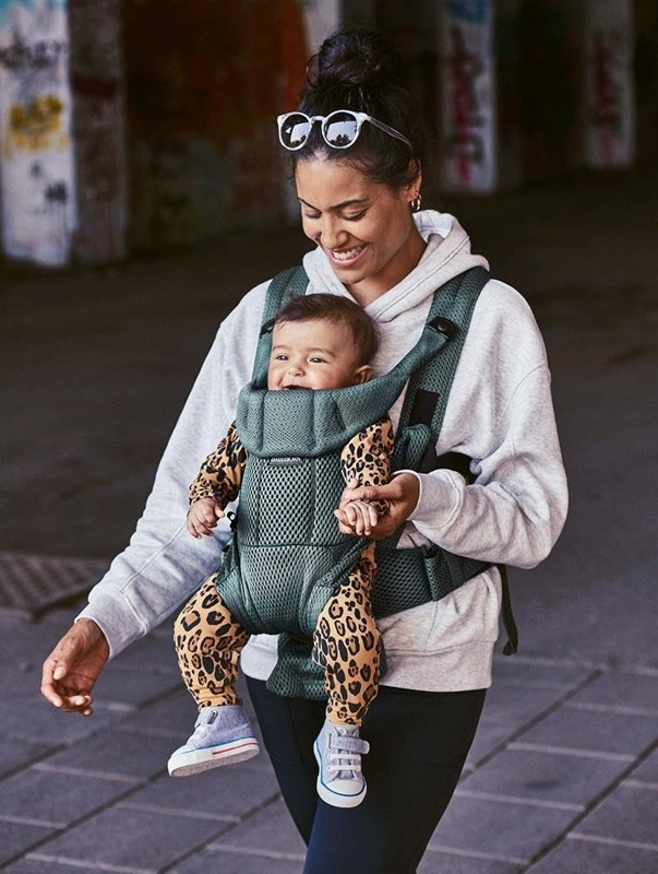 BABYBJORN Airy Mesh ergonomikus babahordozó 3,5–12 kg