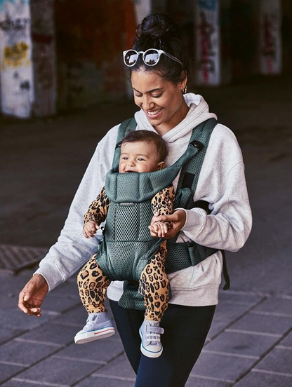 BABYBJORN Airy Mesh ergonomikus babahordozó 3,5–12 kg
