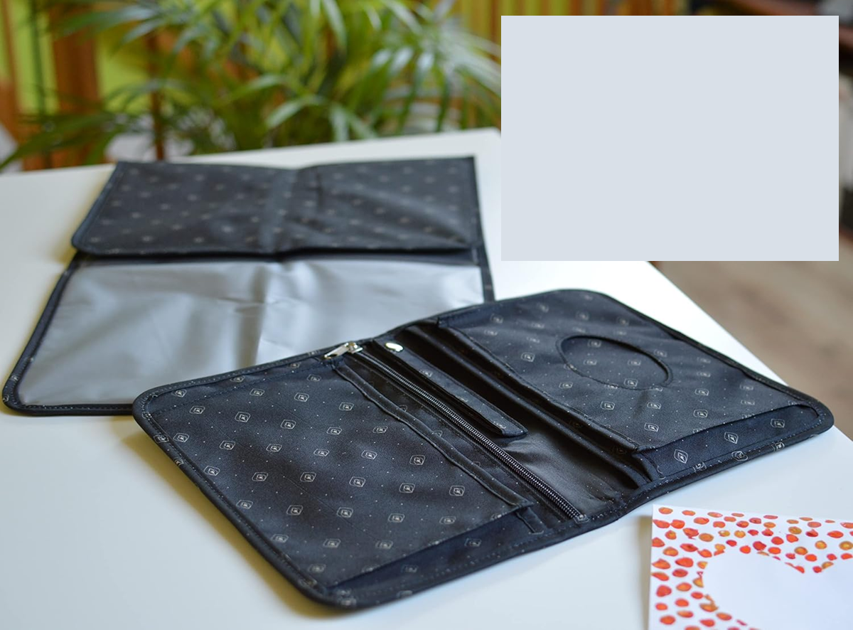 LOVE MY BABY organizer for changing accessories + mat