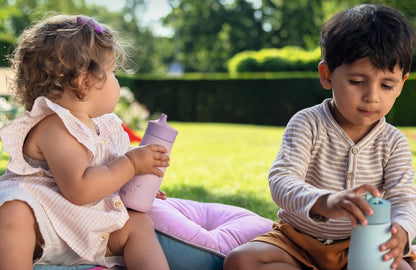 NUK Mini-Me Sip ατσάλινο μπουκάλι με σκληρό στόμιο 300 ml 9+ μηνών LIS