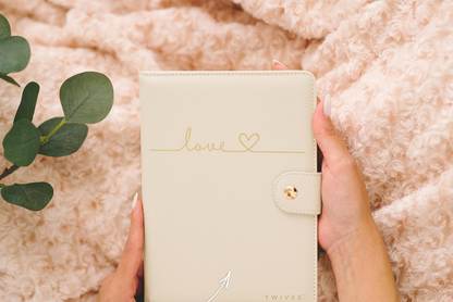 TWIVEE Love műbőr terhességi kártyatartó tok 15,5 21 db cm
