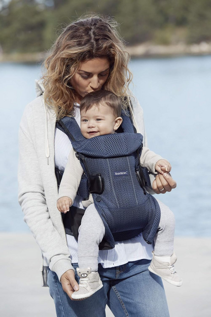 BABYBJORN ONE AIR ergonomikus babahordozó 3,5–15 kg