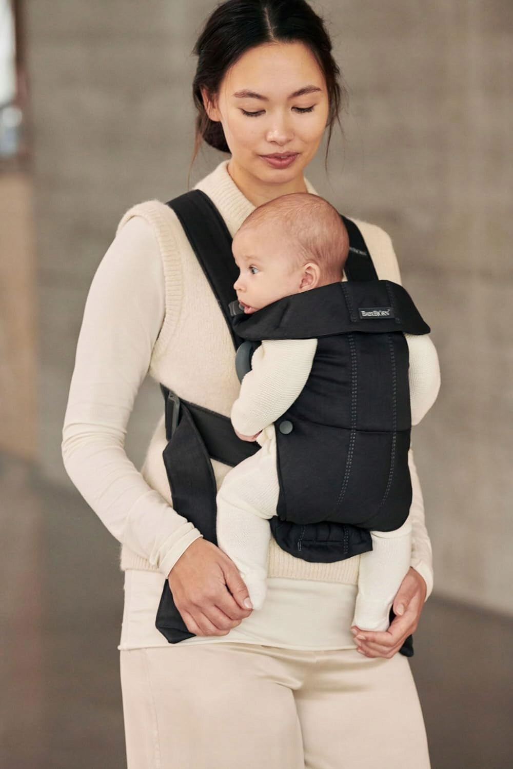 BABYBJORN MINI ergonomikus babahordozó 3–11 kg