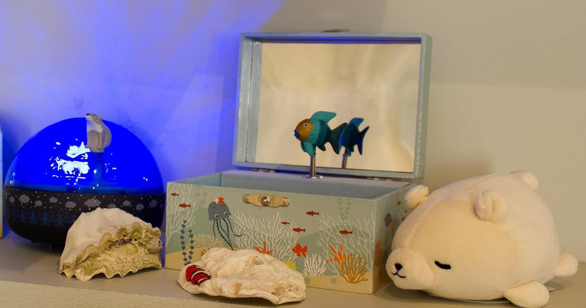 TROUSSELIER szkatułka z nakręcaną pozytywką świecącą w ciemności OCEAN, błękitna szkatułka z rybką
