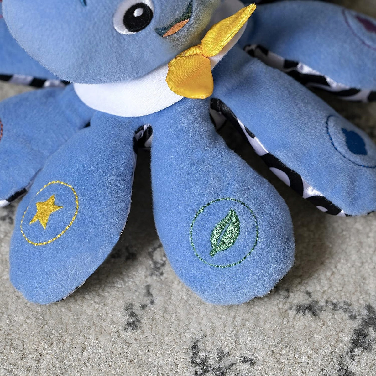 BABY EINSTEIN Octoplush musical octopus