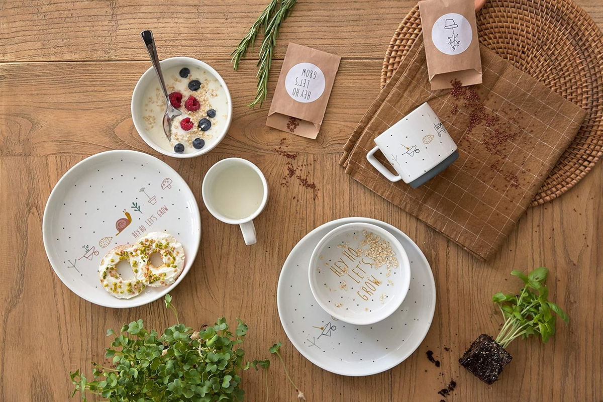 LASSIG Garden Explorer porcelænsskål med skridsikker bund FARMA