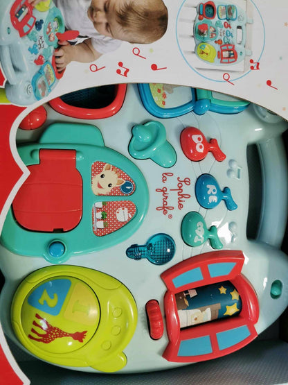 MASA DE ACTIVITĂȚI GIRAFĂ SOPHIE 10L+