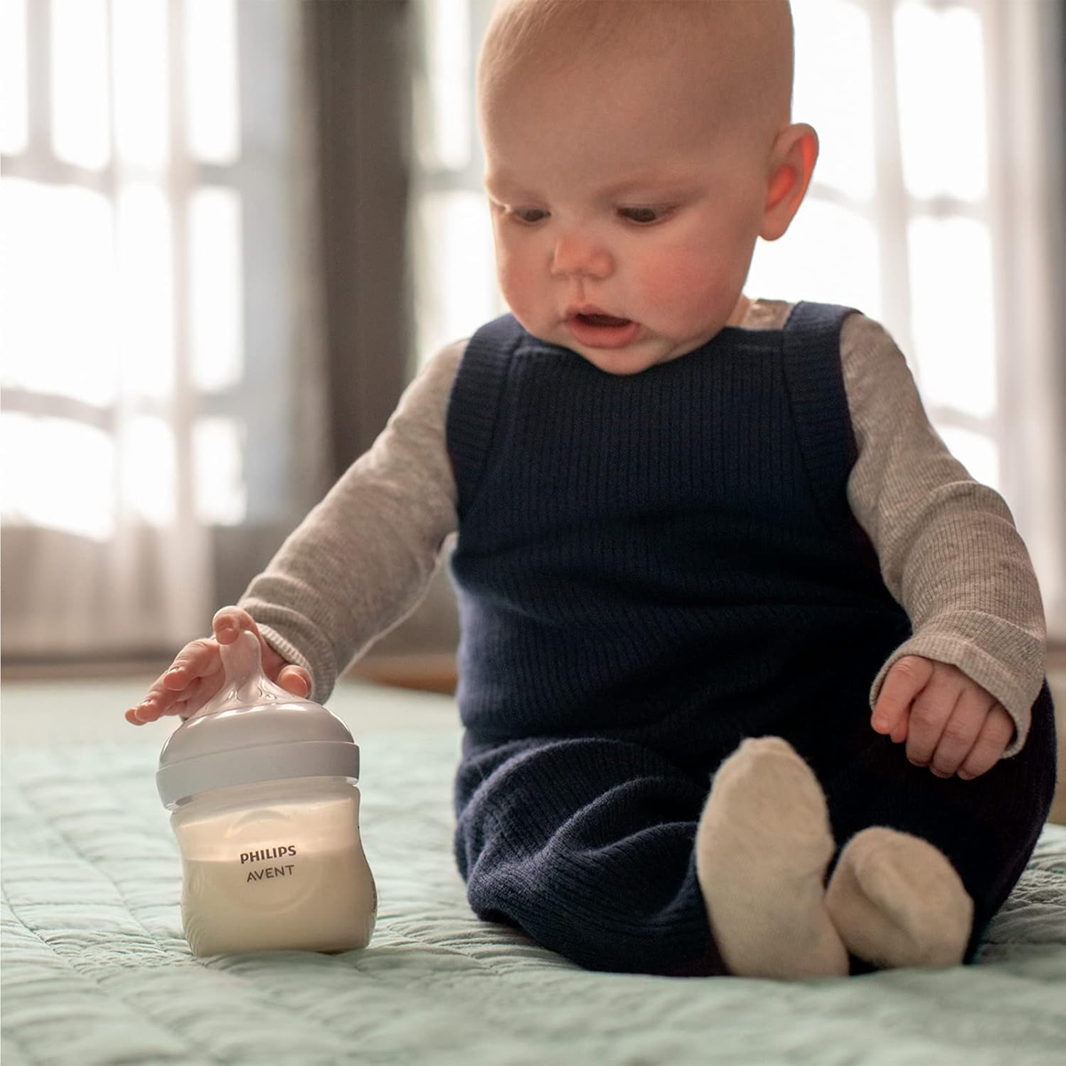 PHILIPS AVENT Natural RESPONSE cumisüveg 125 ml 0 hónap+