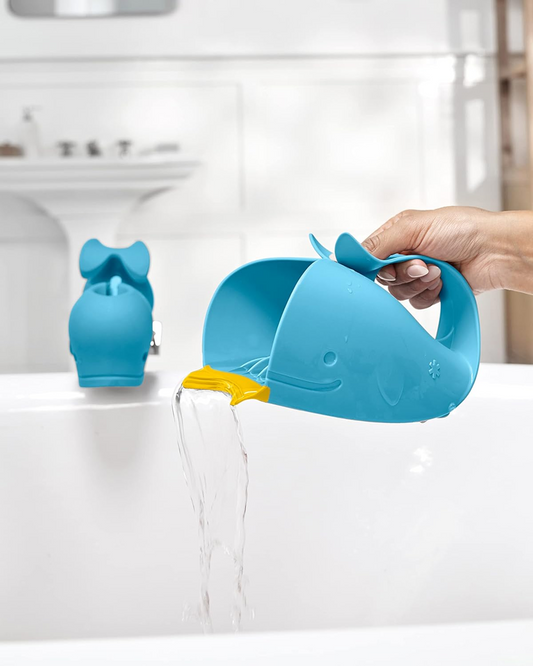 SKIP HOP Moby öblítő edény hajmosáshoz 710 ml BÁLNA