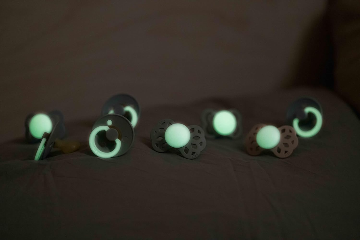 BIBS SUPREME GLOW smoczki uspokajające silikon 6msc+ SYMETRYCZNE