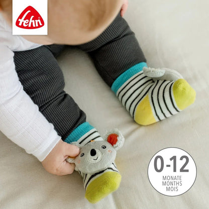 Fehn Koala skarpetki z grzechotką dla niemowląt 0-12 miesięcy, miękkie i kolorowe skarpetki dziecięce