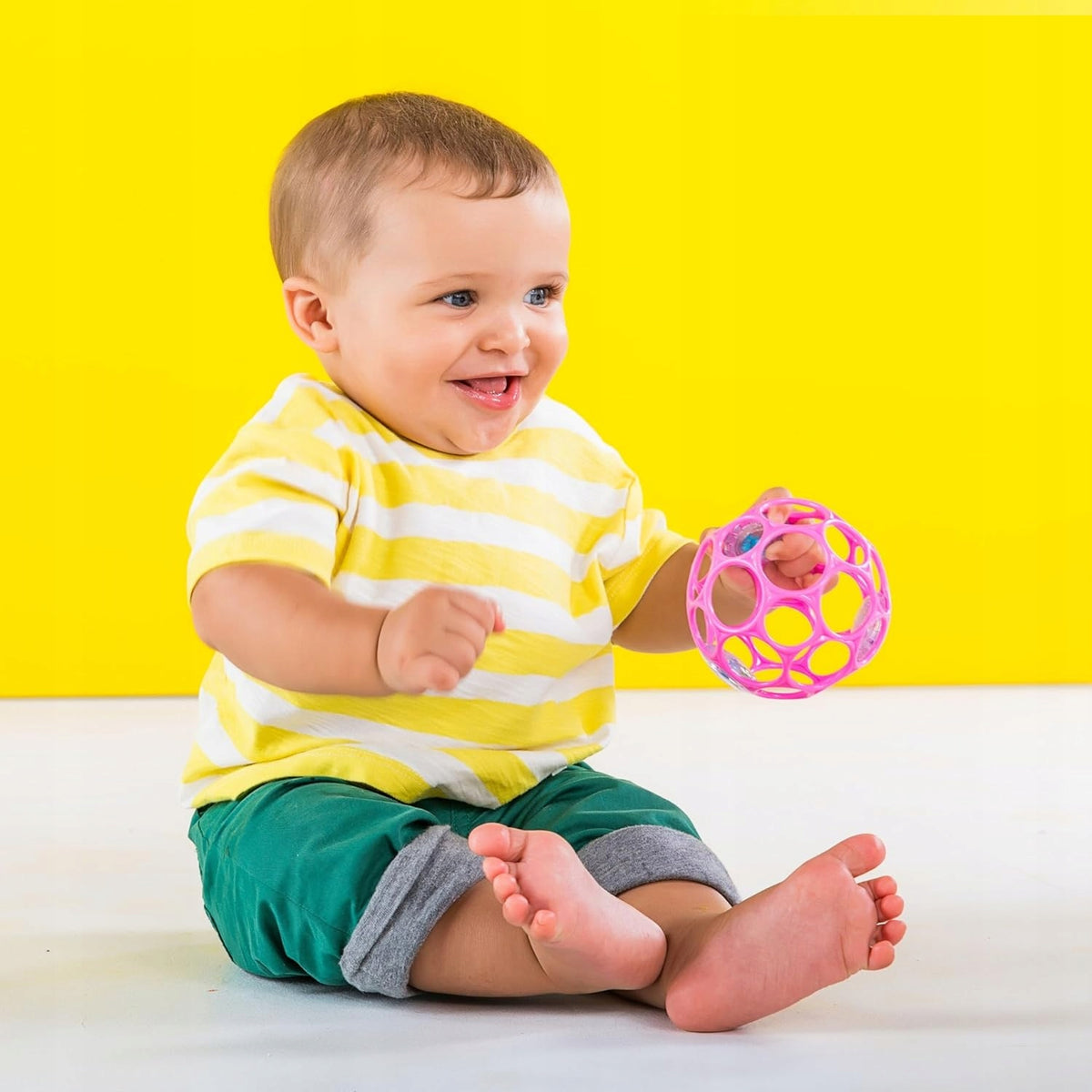 BRIGHT STARTS Oball Rattle anneau de dentition en silicone avec hochet 10 cm