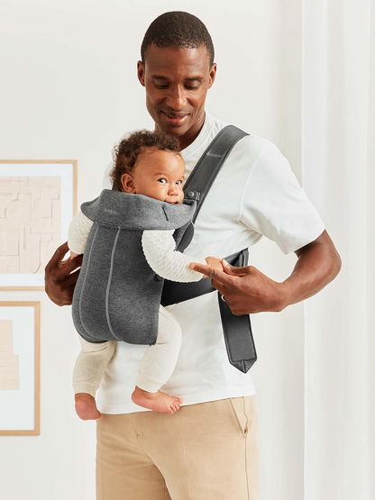 BABYBJORN MINI 3D Jersey ergonomikus babahordozó 3–11 kg