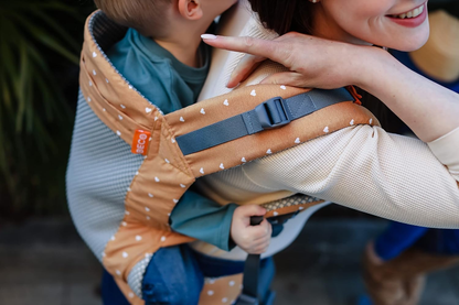 BECO TODDLER nosidełko klamrowe 9-27kg mesh 3d