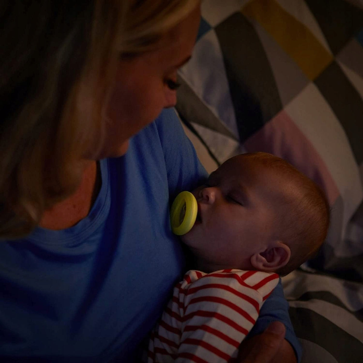 TOMMEE TIPPEE orthodontische fopspeen x2, 6-18 maanden, lichtgevend