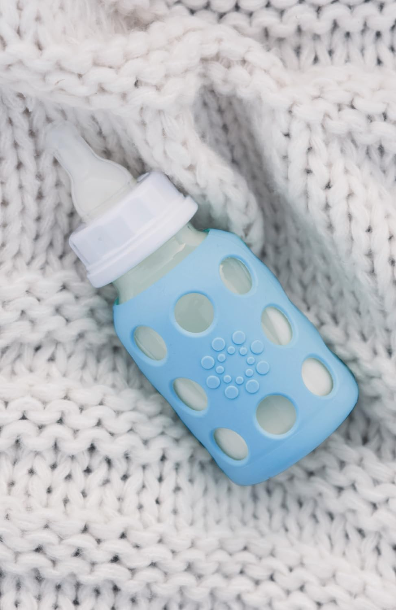 LifeFactory szklana butelka z etui 120 ml 3 m+ smoczek 1