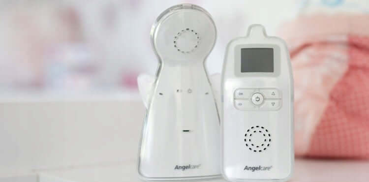 ANGELCARE AC423-D analogowa NIANIA ELEKTRONICZNA, biały monitor i nadajnik, zasilanie sieciowe i bateryjne