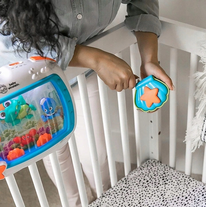 BABY EINSTEIN Ocean Dreams night light projector + remote control