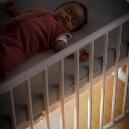 MAXI-COSI Glow intelligens éjjeli lámpa kiságy alá, applikációval, 30 cm