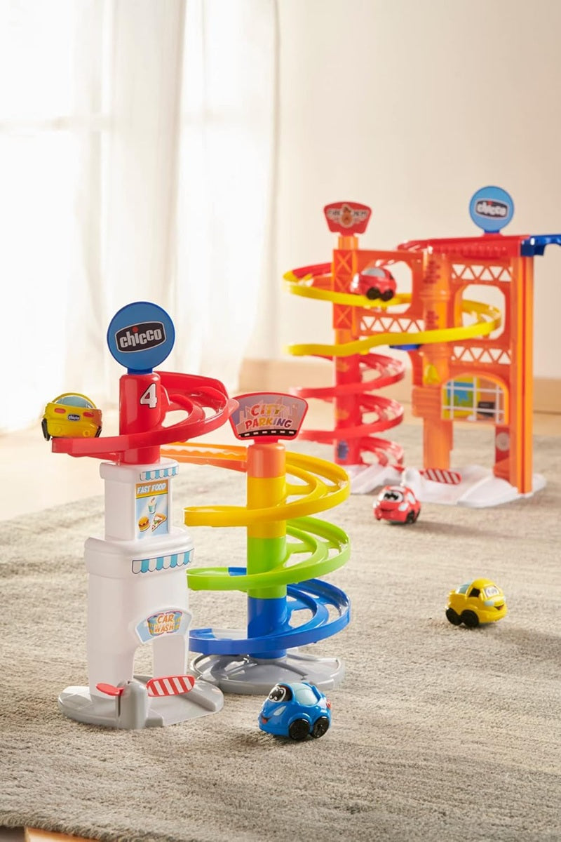 CHICCO parking à plusieurs niveaux 37 cm + voiture Turbo Ball