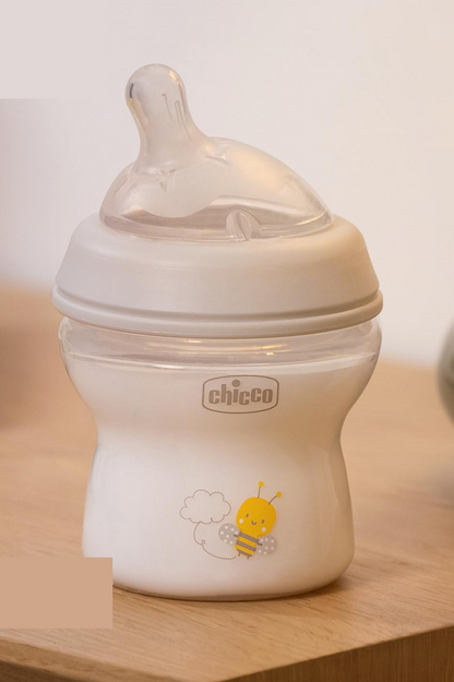 CHICCO NaturalFeeling cumisüveg 150 ml 0+ lassú folyás