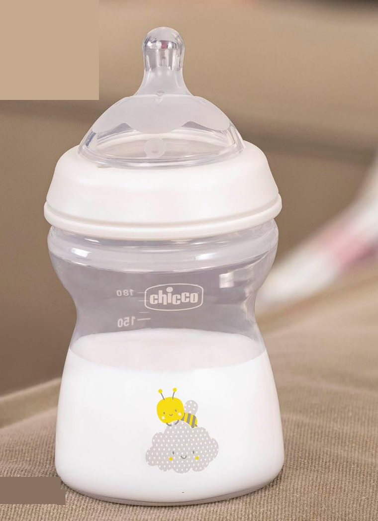 CHICCO NaturalFeeling cumisüveg 250 ml 2 hónap+ közepes folyás